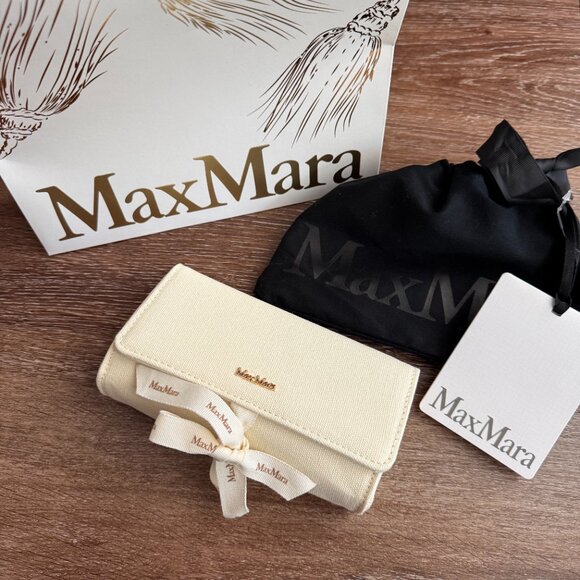 Max Mara Hairstyle Accessory Gift Set main image 4